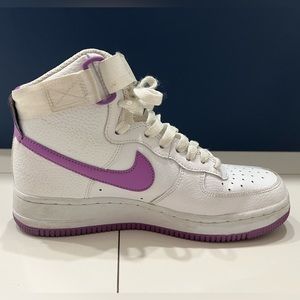 White Nike Mid Air Forces with purple detailing